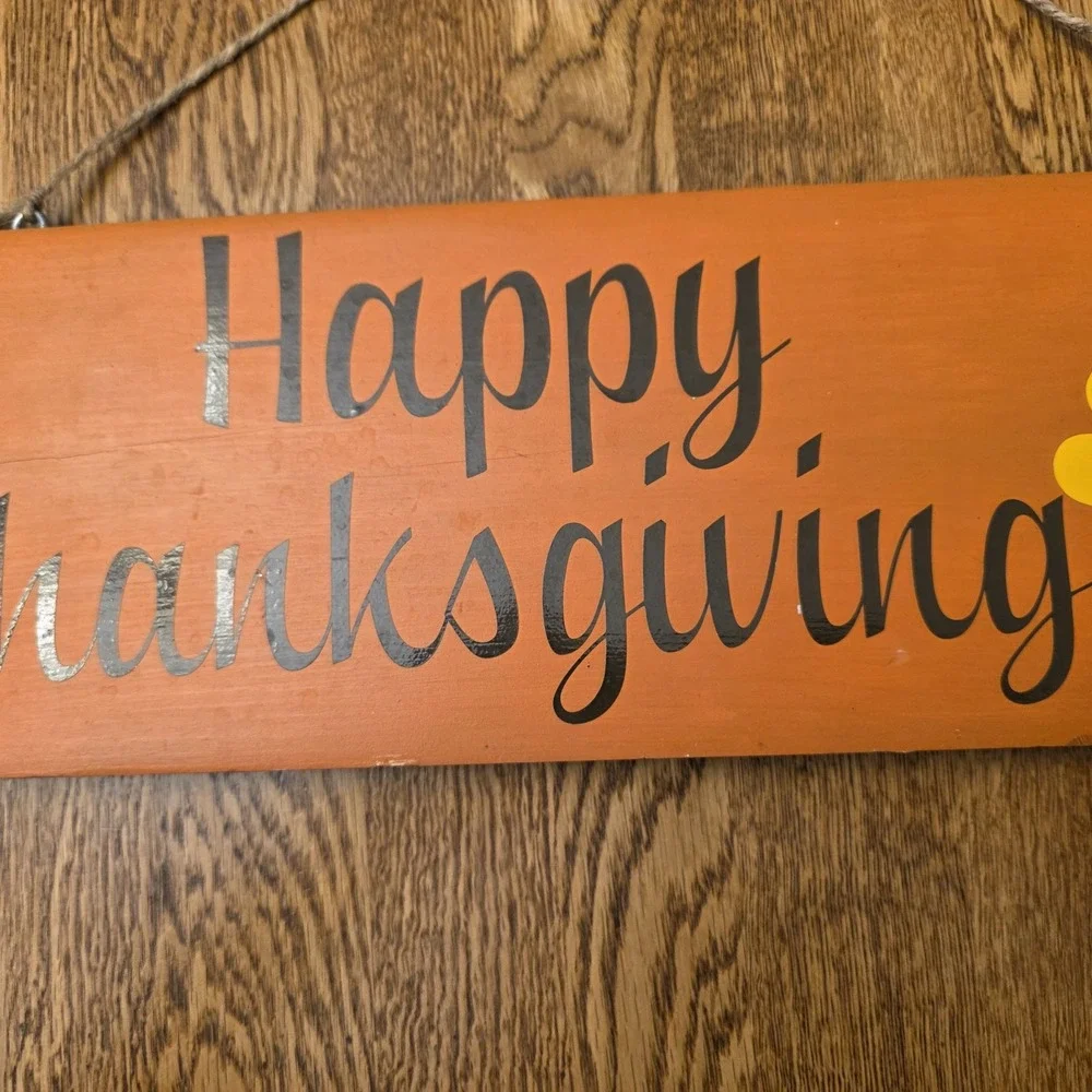 Reversible MERRY CHRISTMAS HAPPY THANKSGIVING Homemade Vinyl Wood Hanging Sign‎